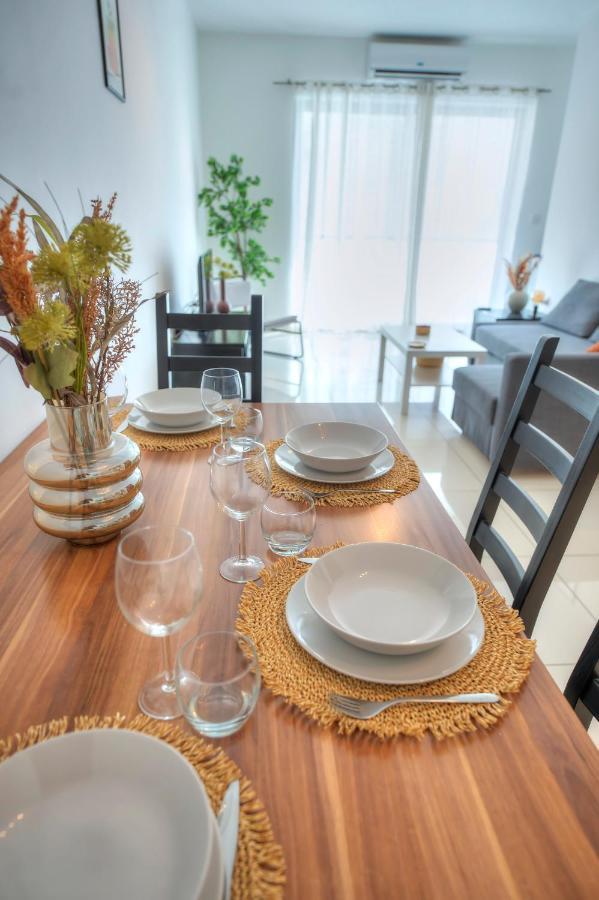 Large And Modern 2Bedroom With Balcony Glub1-1 Gzira Luaran gambar