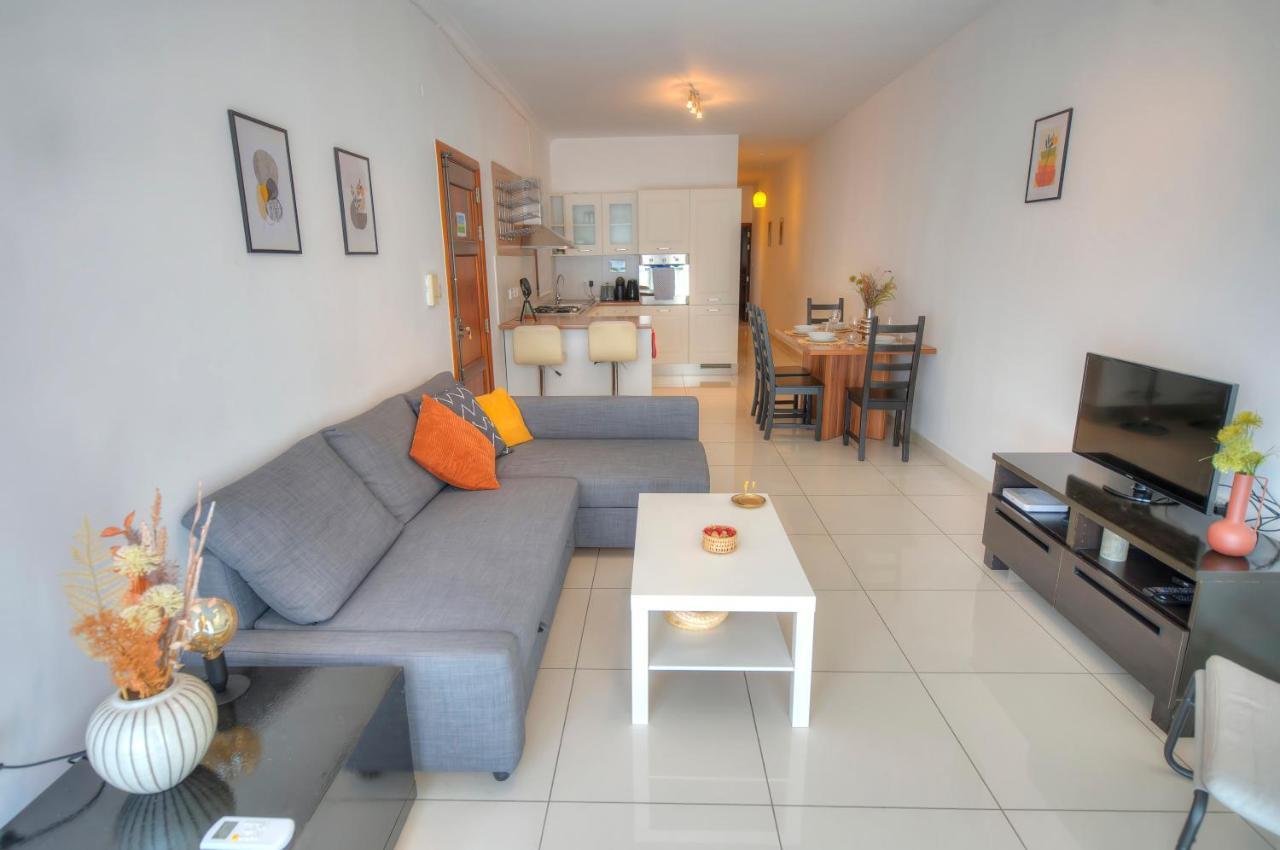 Large And Modern 2Bedroom With Balcony Glub1-1 Gzira Luaran gambar