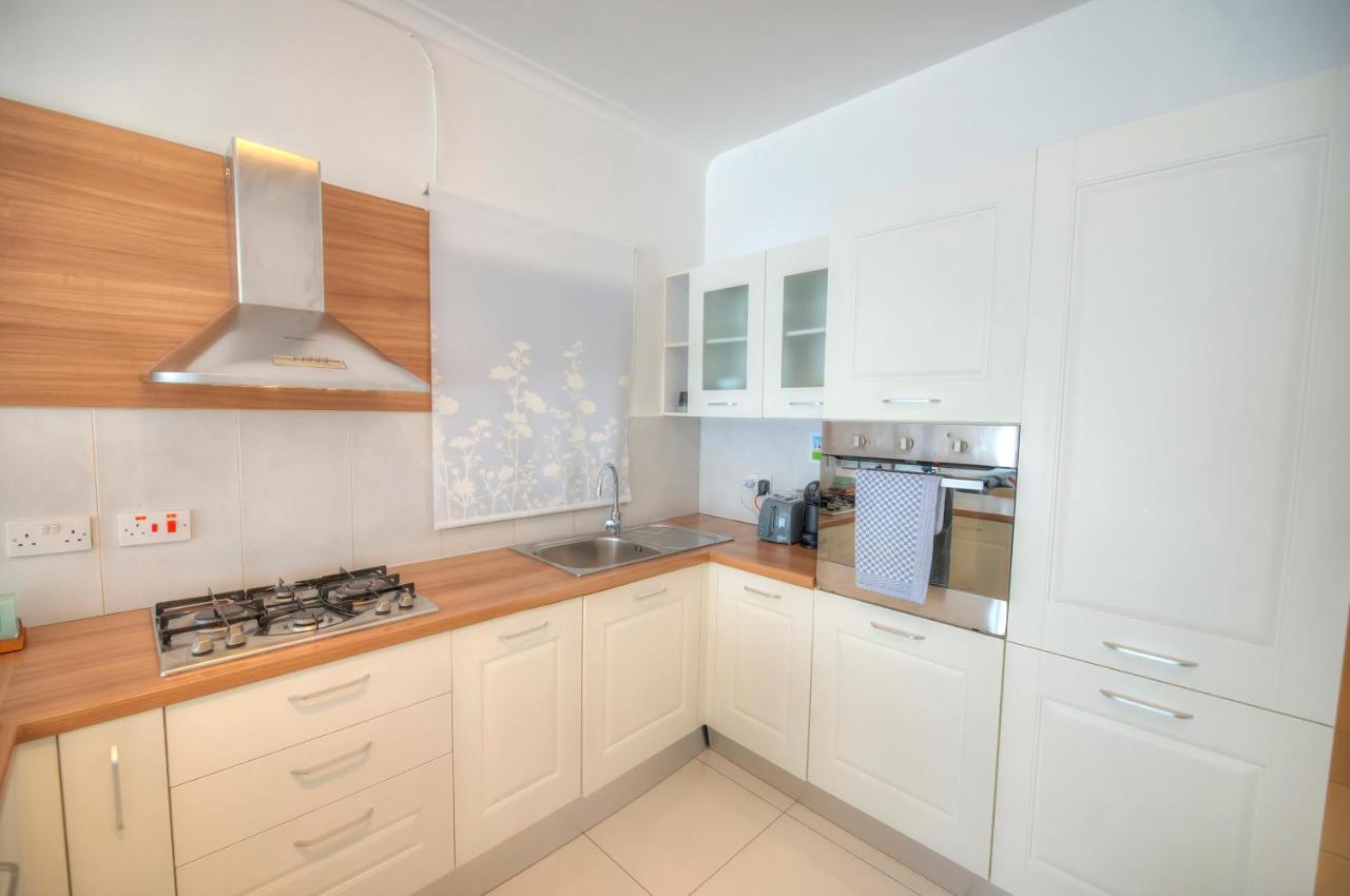 Large And Modern 2Bedroom With Balcony Glub1-1 Gzira Luaran gambar