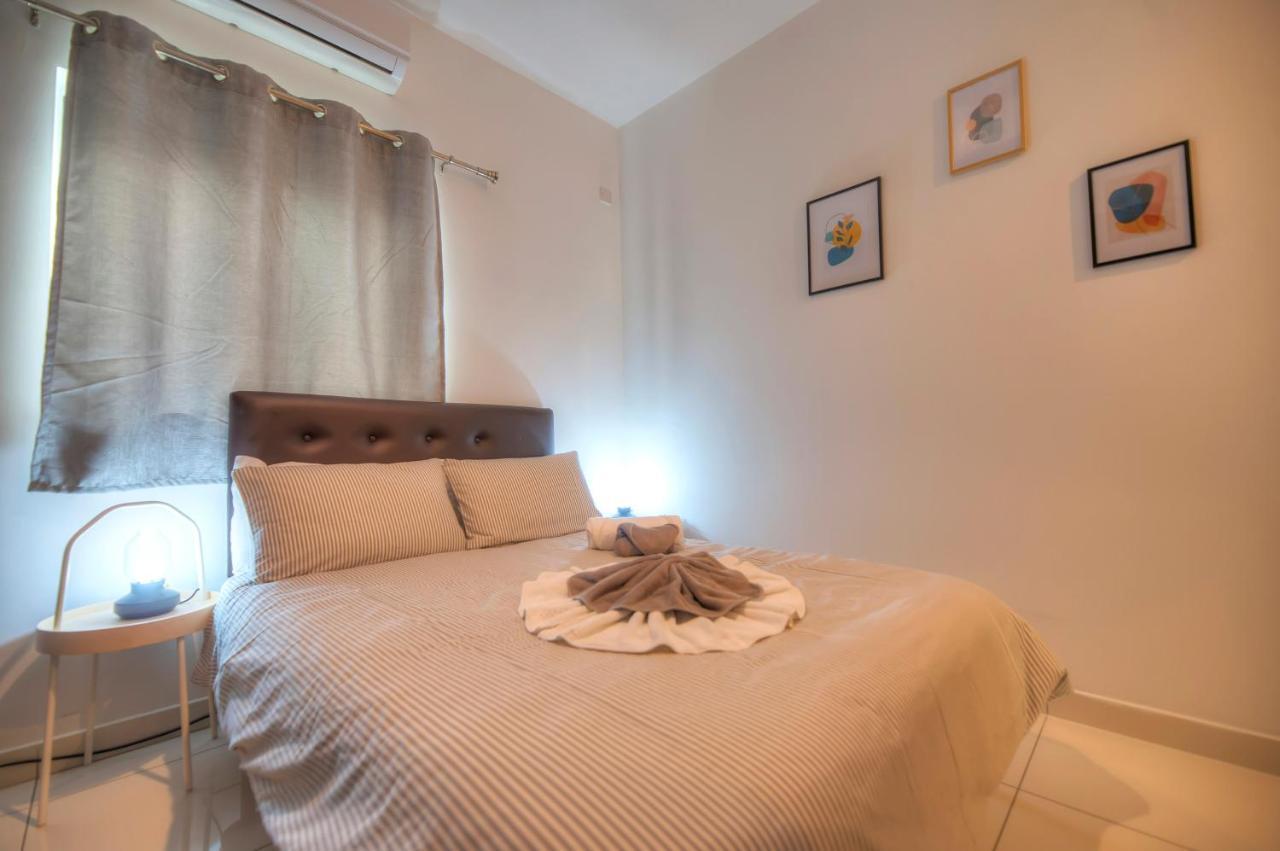 Large And Modern 2Bedroom With Balcony Glub1-1 Gzira Luaran gambar