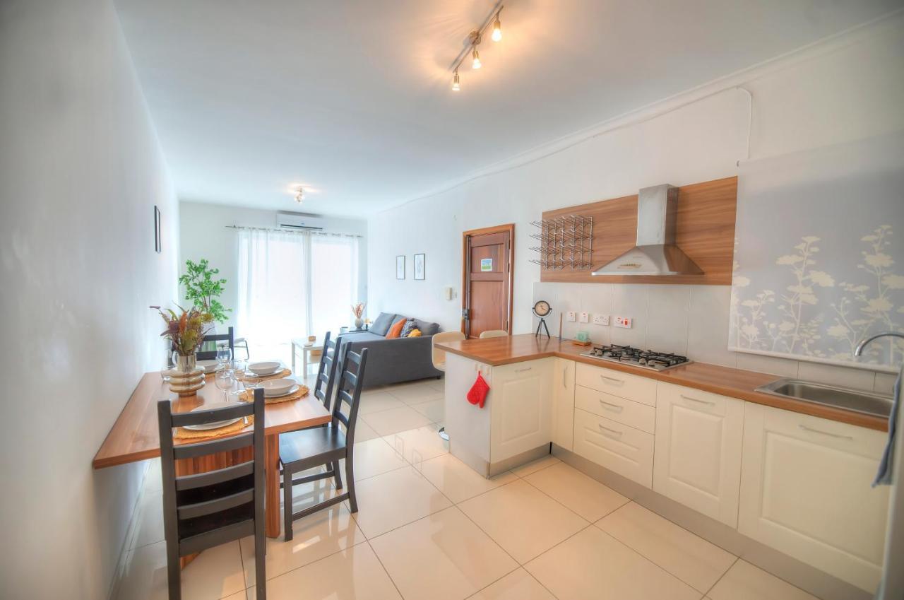 Large And Modern 2Bedroom With Balcony Glub1-1 Gzira Luaran gambar