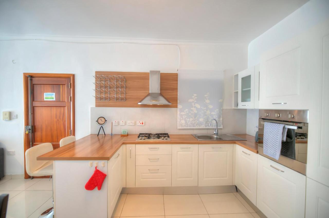 Large And Modern 2Bedroom With Balcony Glub1-1 Gzira Luaran gambar